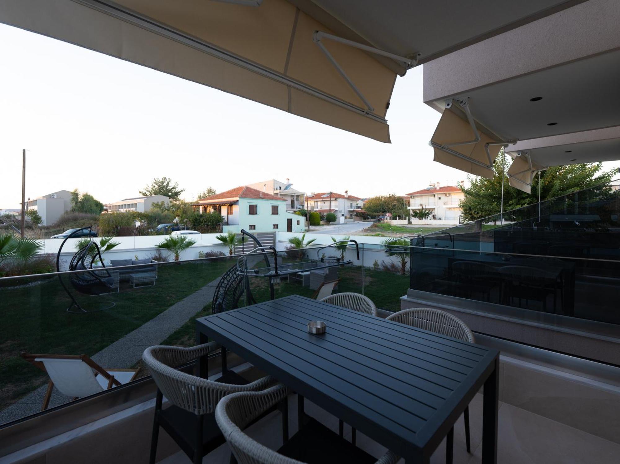 Antony'S Luxury Apartments Nikiti  Exterior foto
