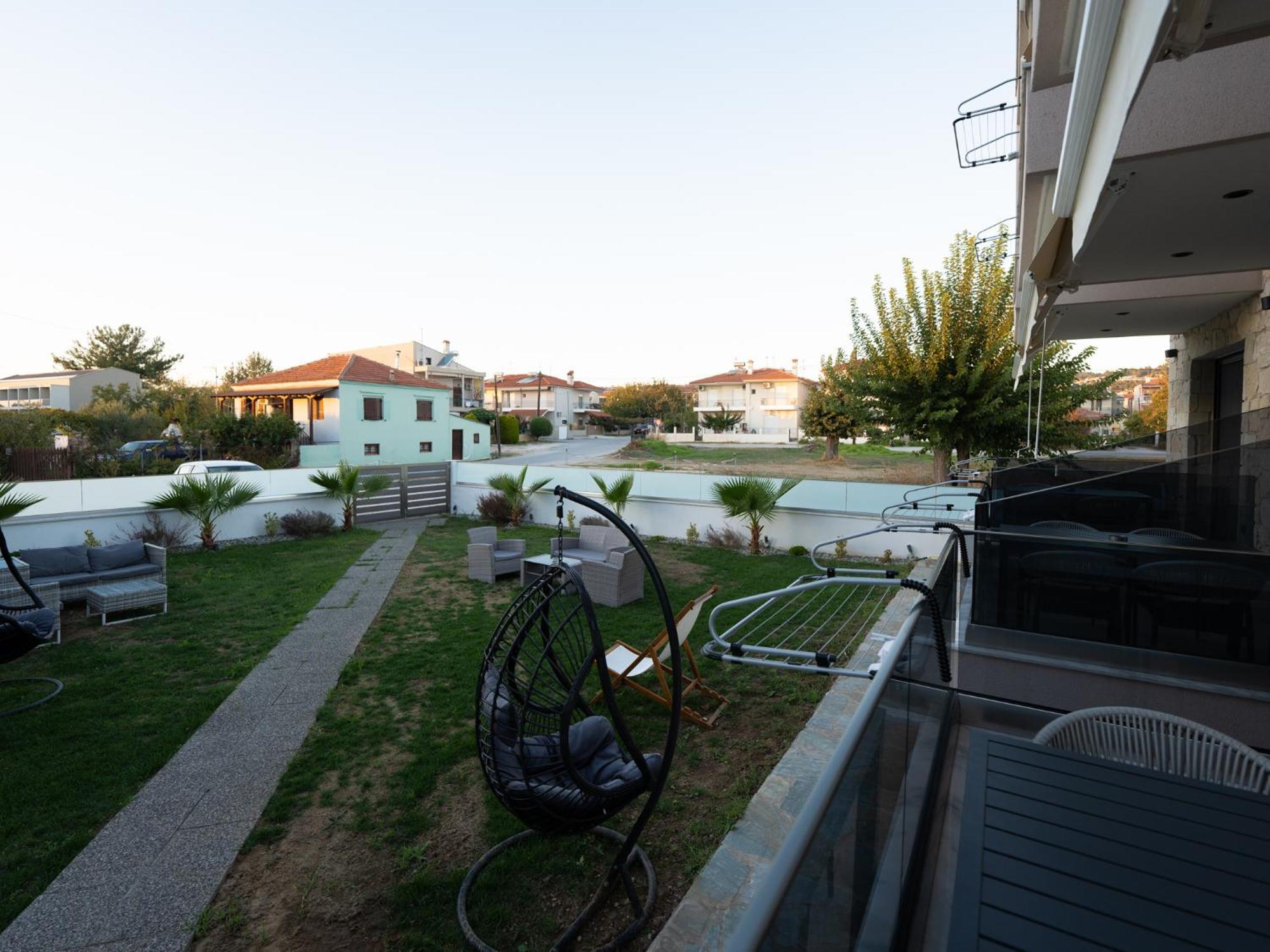 Antony'S Luxury Apartments Nikiti  Exterior foto
